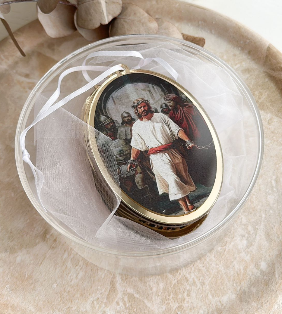 Station of the Cross Ornaments Gold (15 pieces)