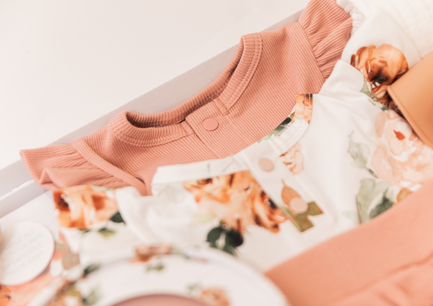 Rosebud Themed Large Gift Box